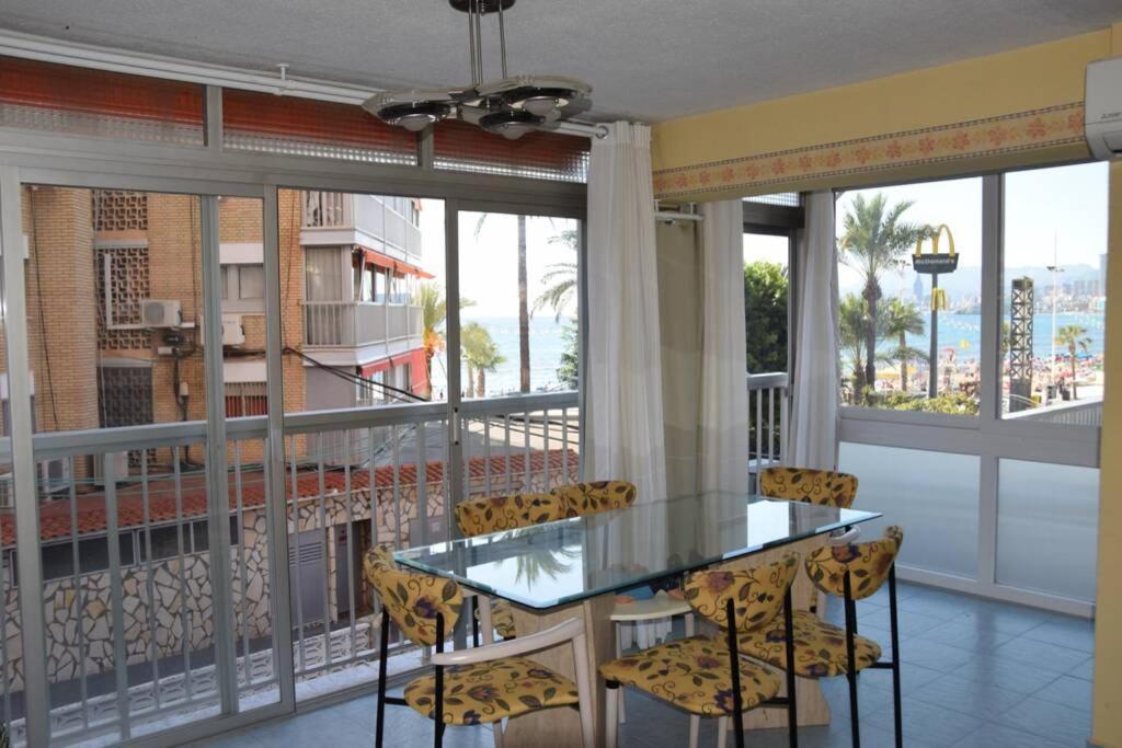 Apartamento en el Paseo Marítimo de Benidorm Exterior foto