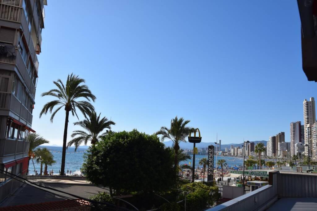 Apartamento en el Paseo Marítimo de Benidorm Exterior foto